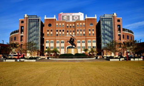 拉筹伯大学学费究竟是多少又受哪些因素影响？