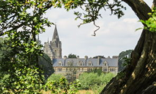 英国牛津大学到底有何魅力和独特之处？