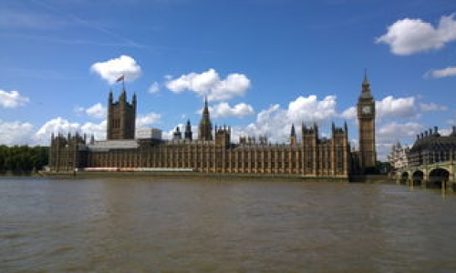 英国高中留学有哪些优势和挑战？